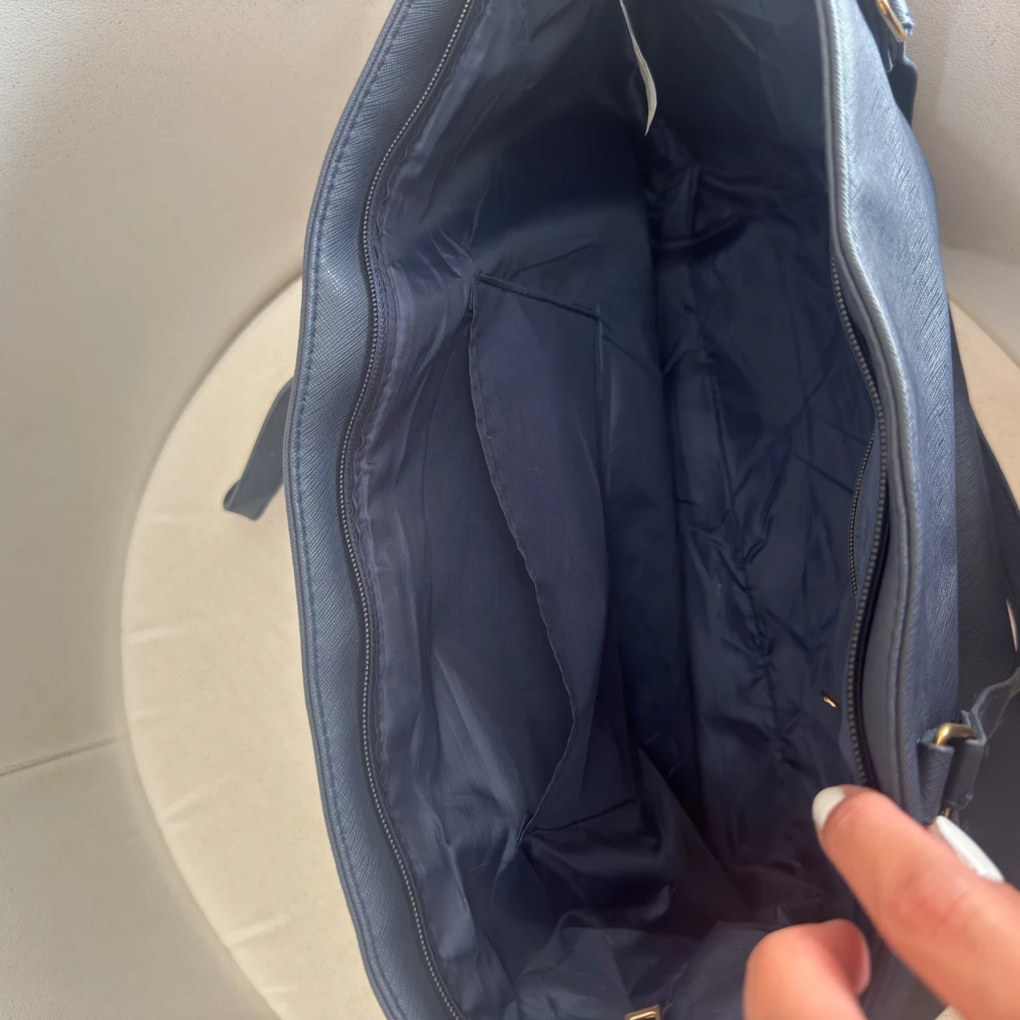 Mörkblå  axelväska med dragkedja - 2