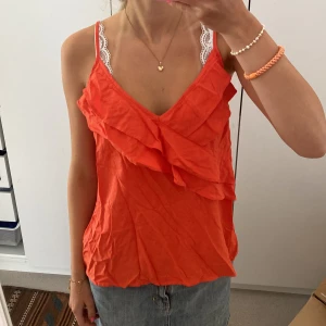 Orange volangtopp - Orange volang topp! 