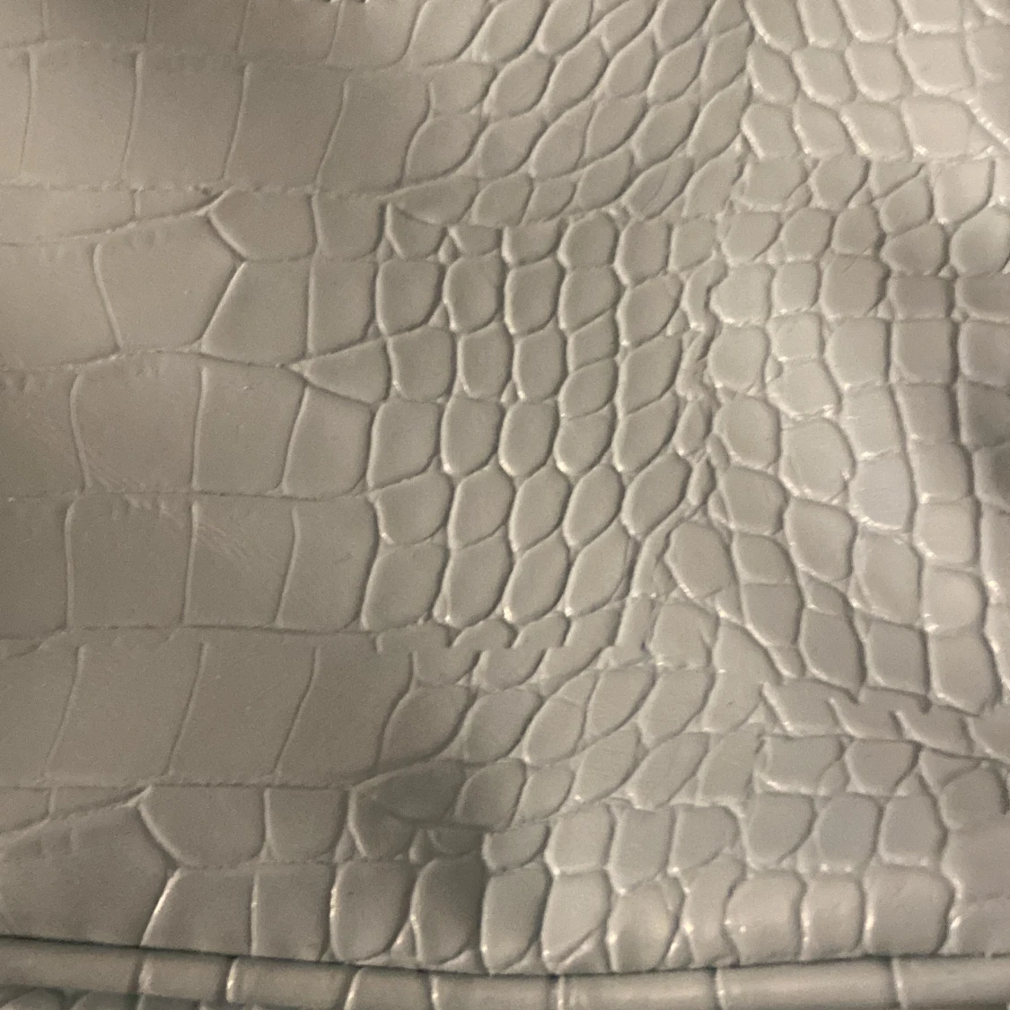 Pastellblå och lila axelväskor - 1