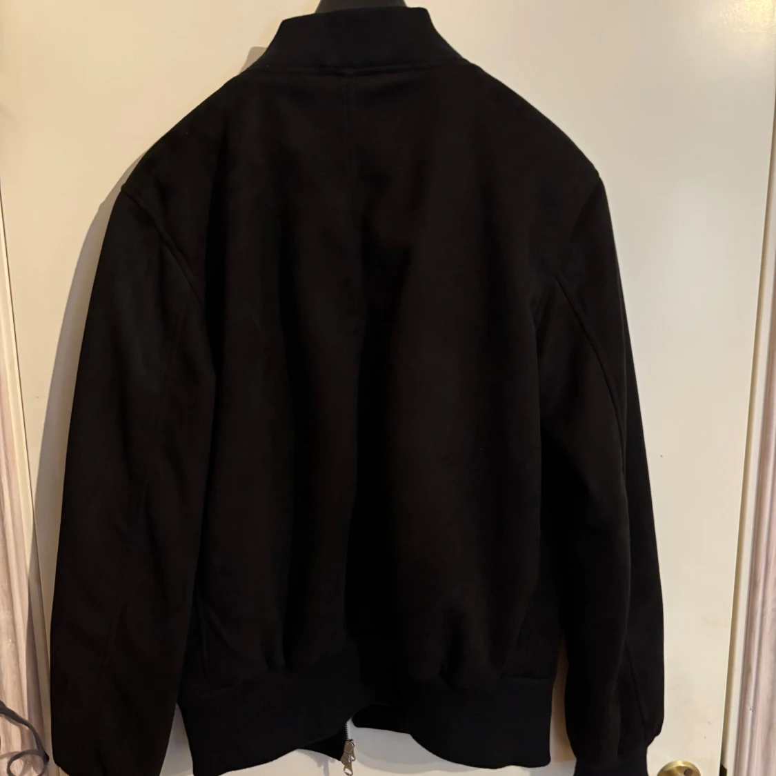 Svart bomberjacka från Human Scales - 1