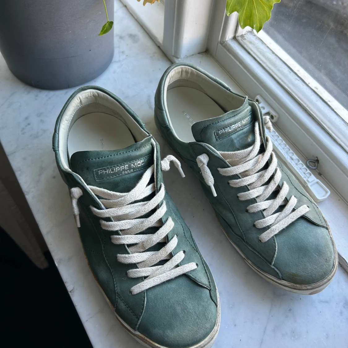Helt nya, Olivgröna Philippe Model sneakers  - 1
