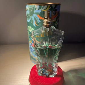 Jean Paul Gaultier Paradise Garden - 75/125 ml. Nypris runt 1200 mitt pris = 799. Sparsamt använd riktigt god, öppen för byten