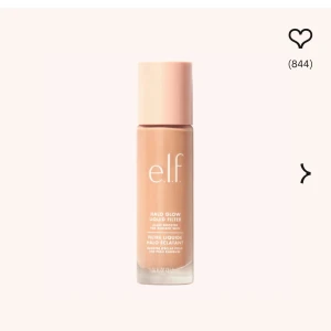 e.l.f. Halo Glow Liquid Filter - Säljer min elf halo glow, sparsamt använd💗i färgen 3                                                                  säljer då färgen inte riktigt är rätt för mig!