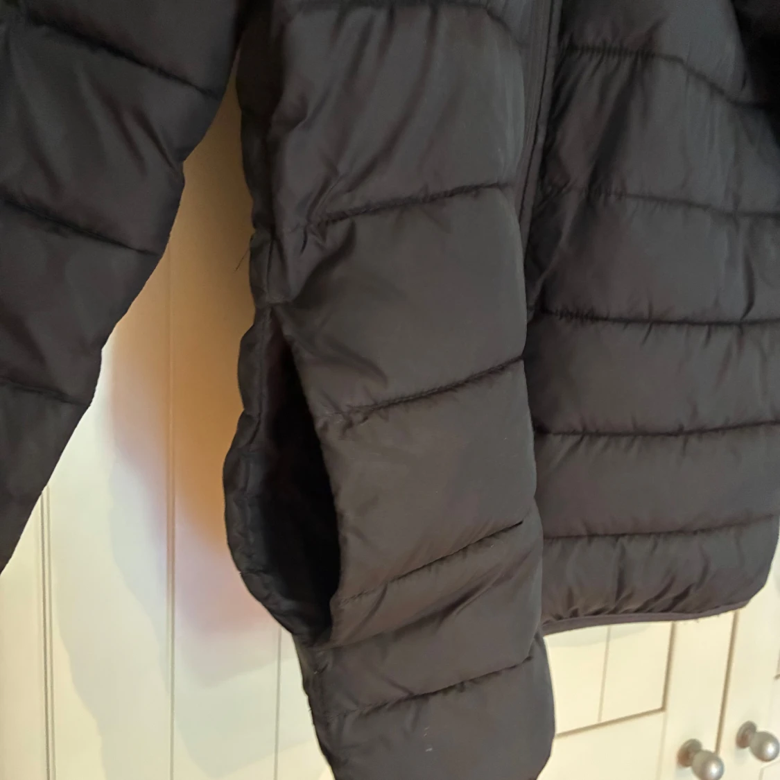 Svart pufferjacka från Lyle & Scott - 4