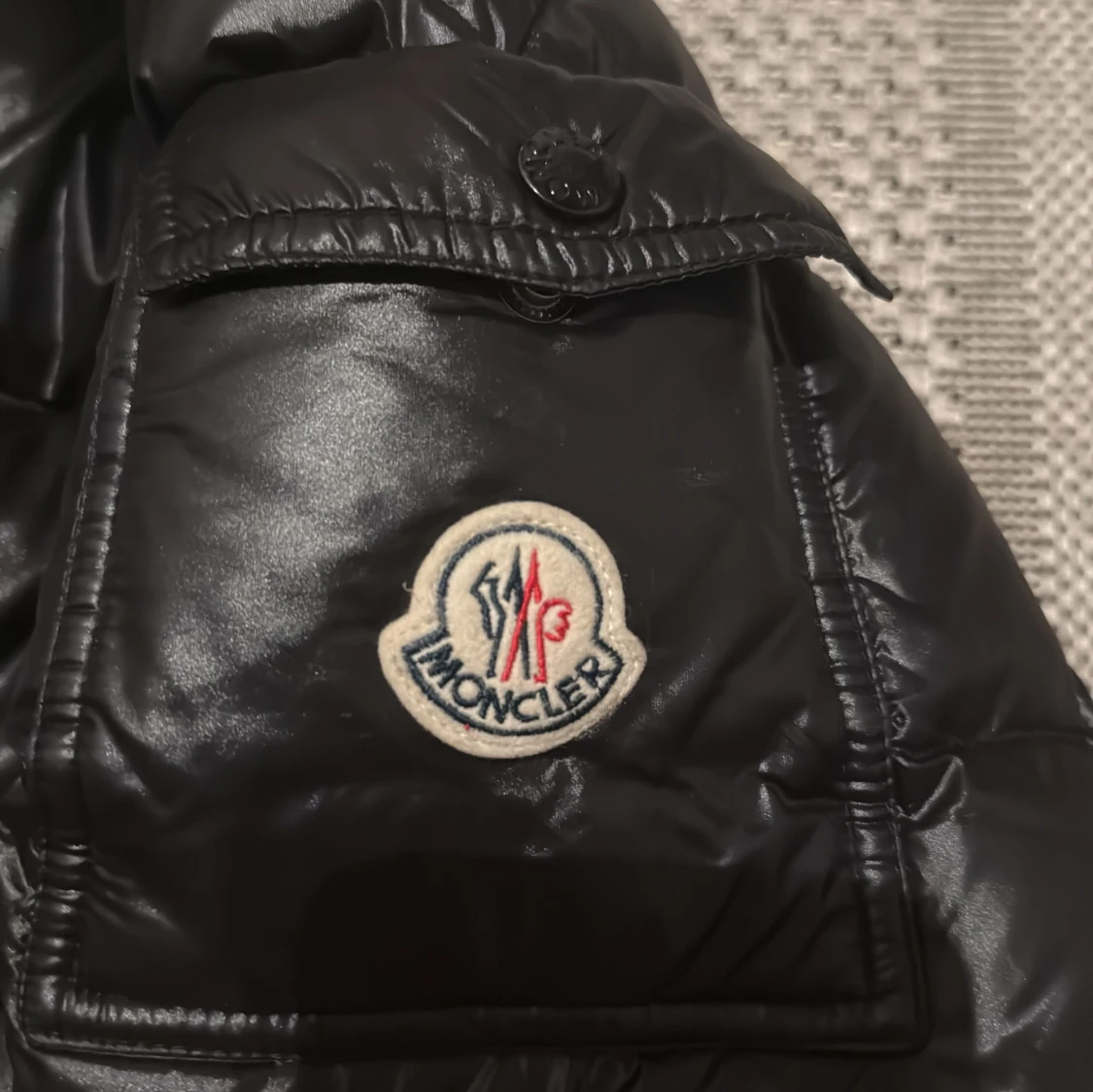 Svart dunjacka från Moncler - 3