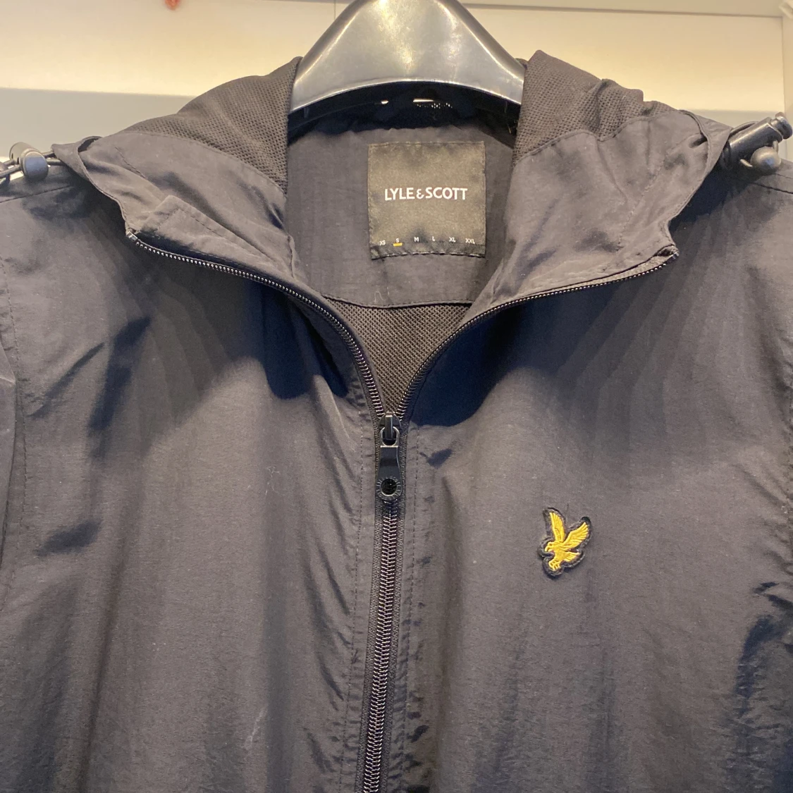 Svart vindjacka från Lyle & Scott - 1