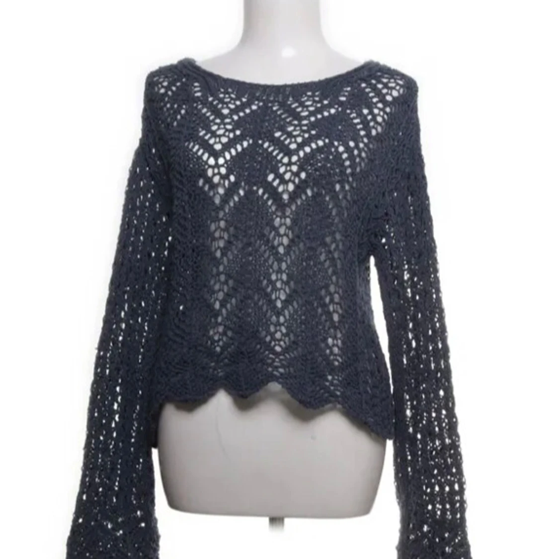 Blå stickad tröja med hålmönster från Zara