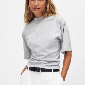 Formad t shirt - Säljer då den inte kommit till använding💕 aldrig använd och inga defekter