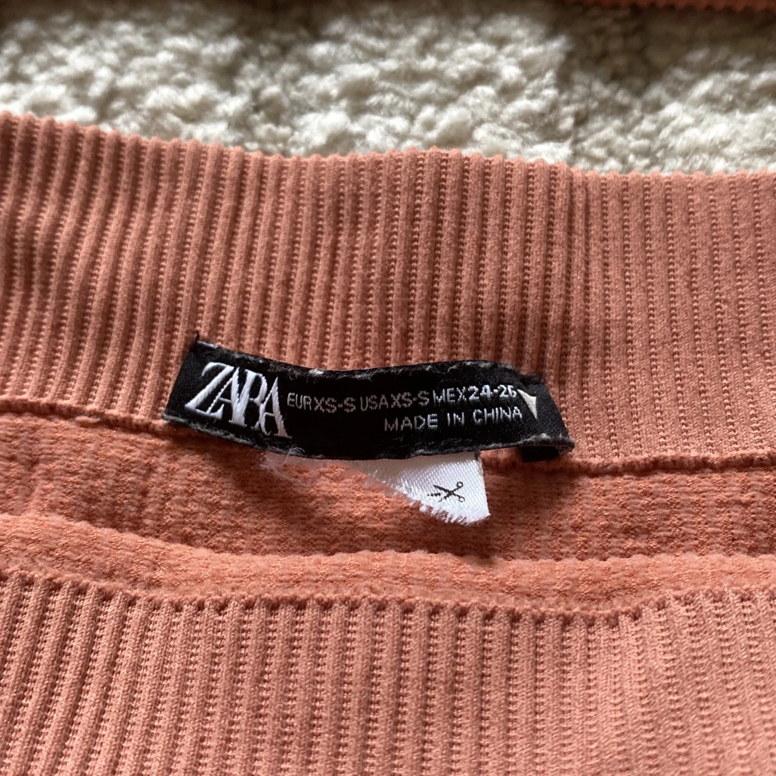 Rosa ribbad top och cykel byxer från Zara - 1