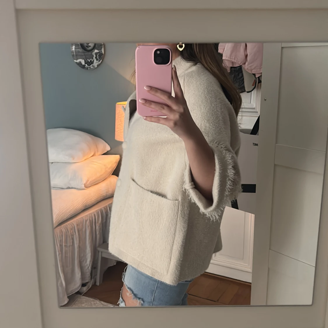 Vit oversized ulljacka med knappar från Jackie - 2