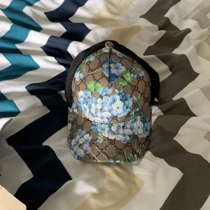 keps - helt ny alerog använd