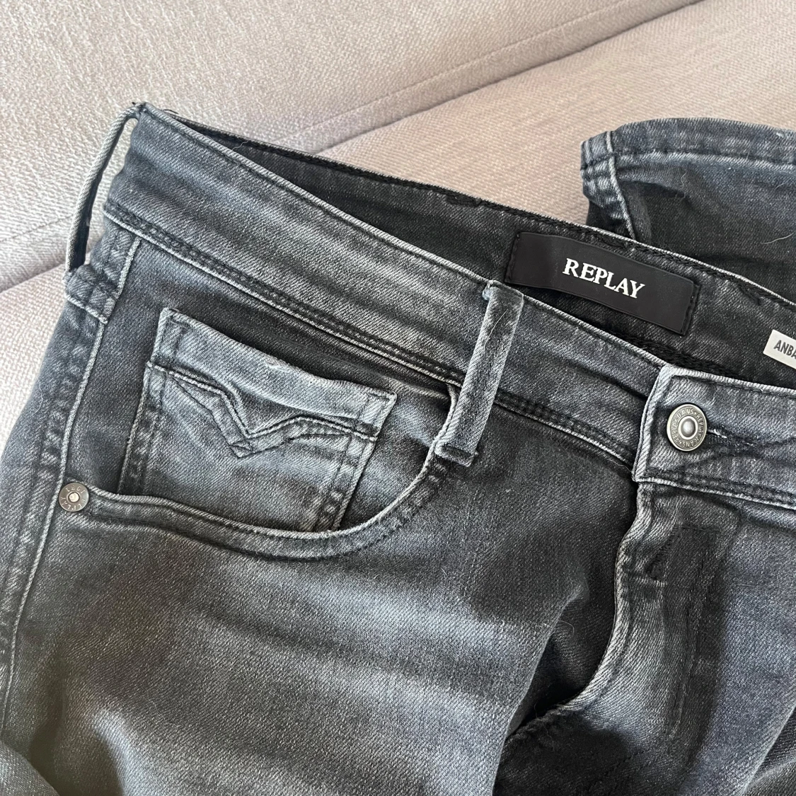 Replay Anbass Mörkgrå Jeans - 3