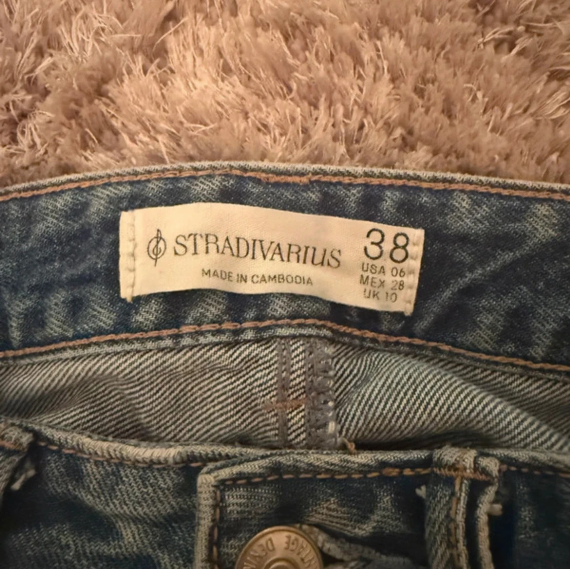 Blå jeansshorts från Stradivarius - 2