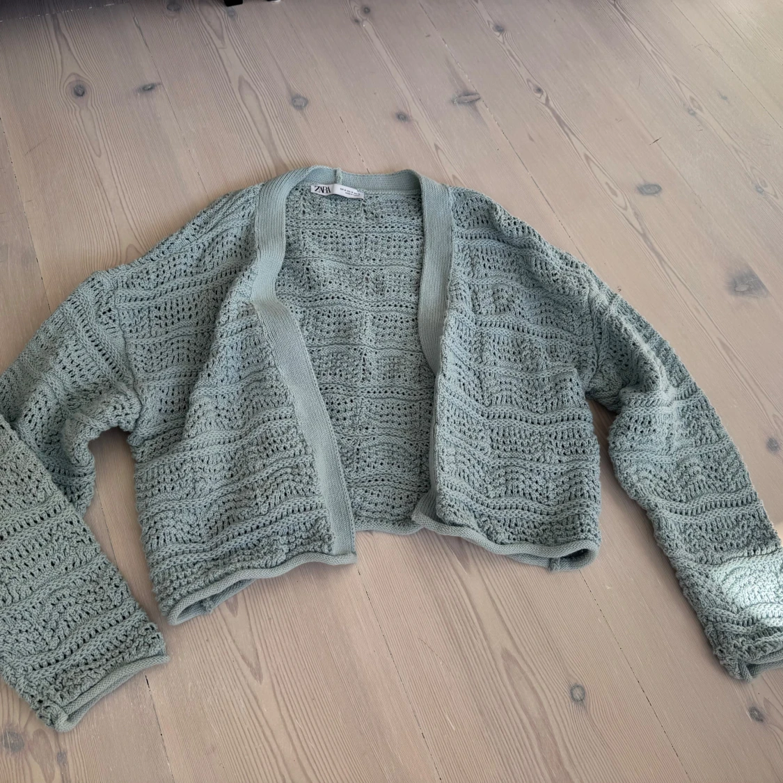 Ljusblå virkad kofta från Zara - 1