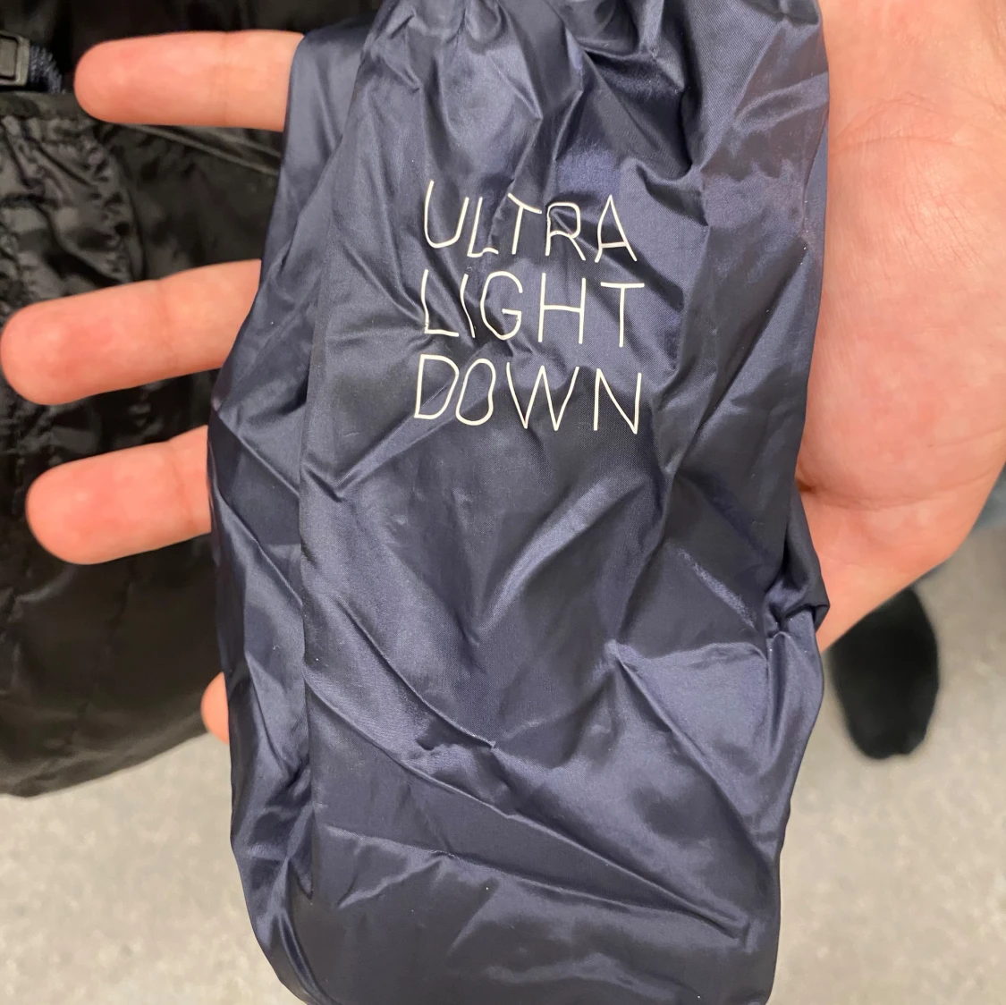 Uniqlo down väst - 3