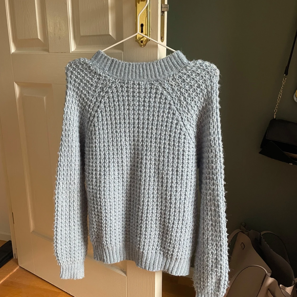 Ljusblå stickad tröja från 157 - 1