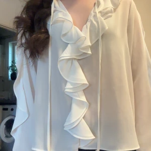 En fin tröja med volgaer💗💗 - En fin tröja med volager💗💗