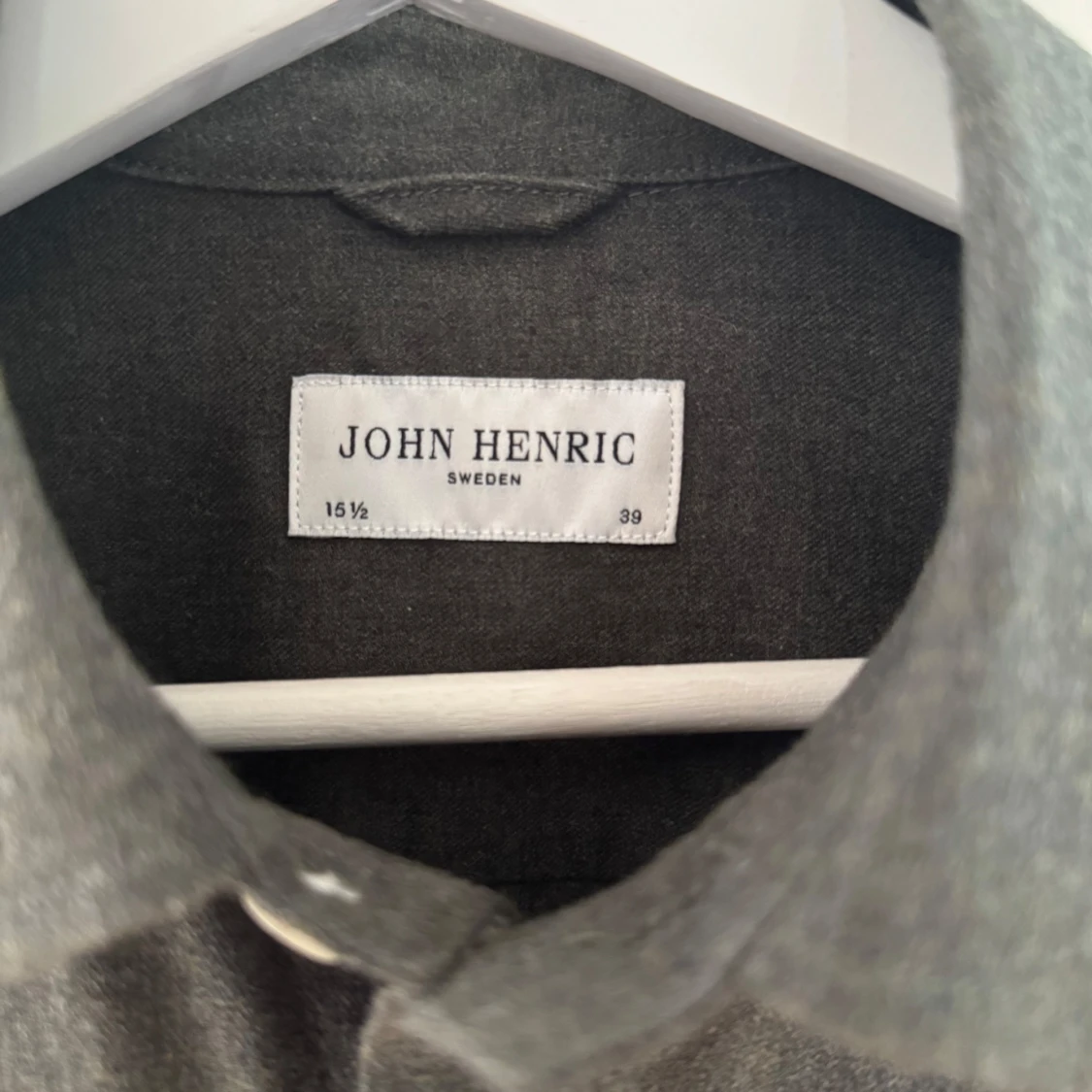 Mörkgrön skjorta från John Henric - 2