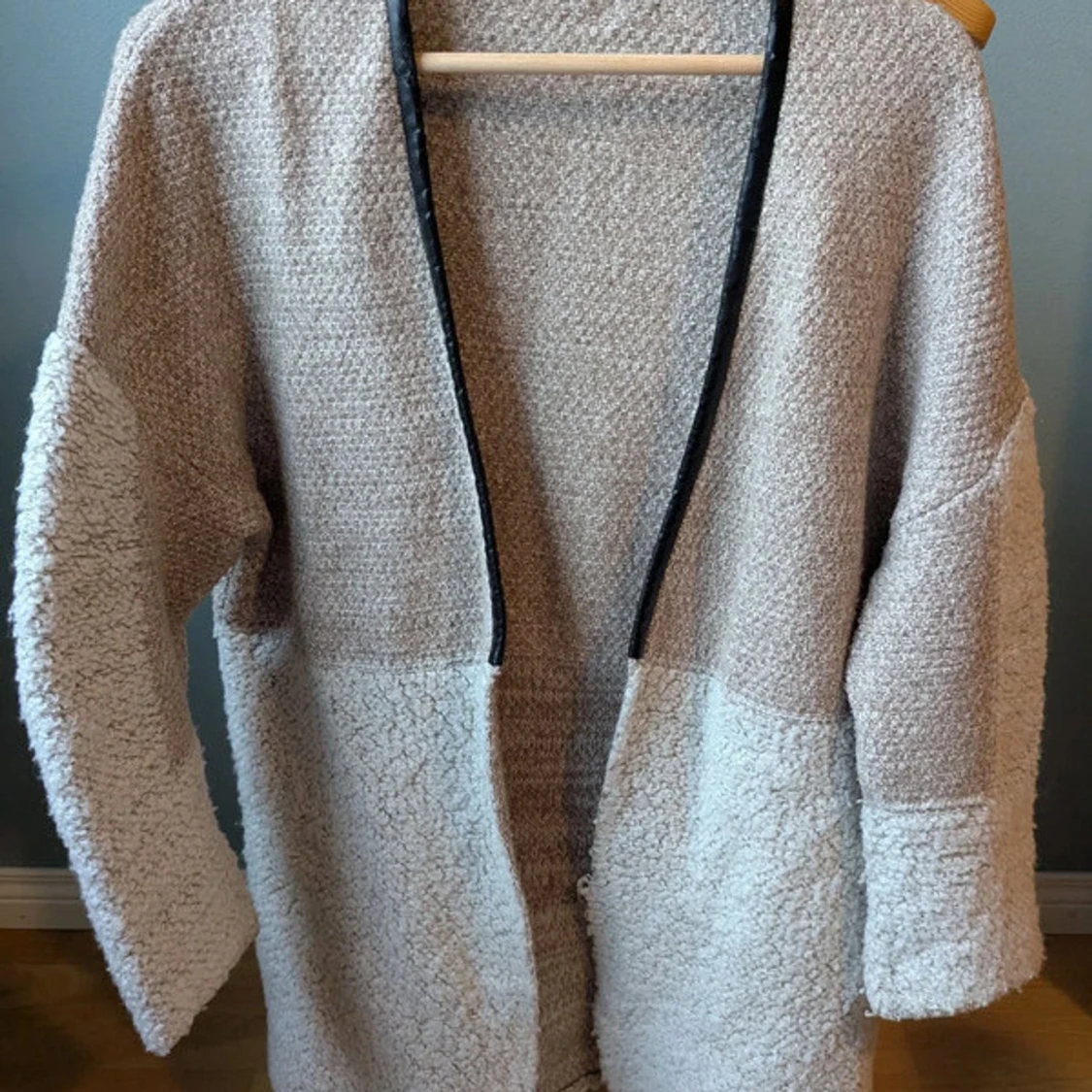 Beige teddyjacka från Mango - 1