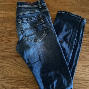 Dondup george - Stilrena dondup george jeans med slitningar