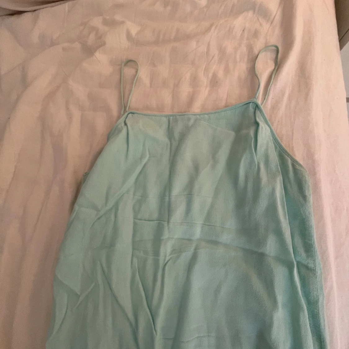 Ljusblått linne från Mango - 3