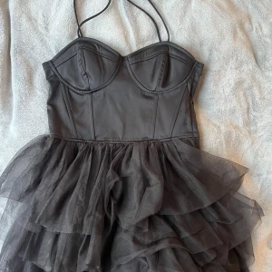 Svart klänning - Jättefin svart klänning