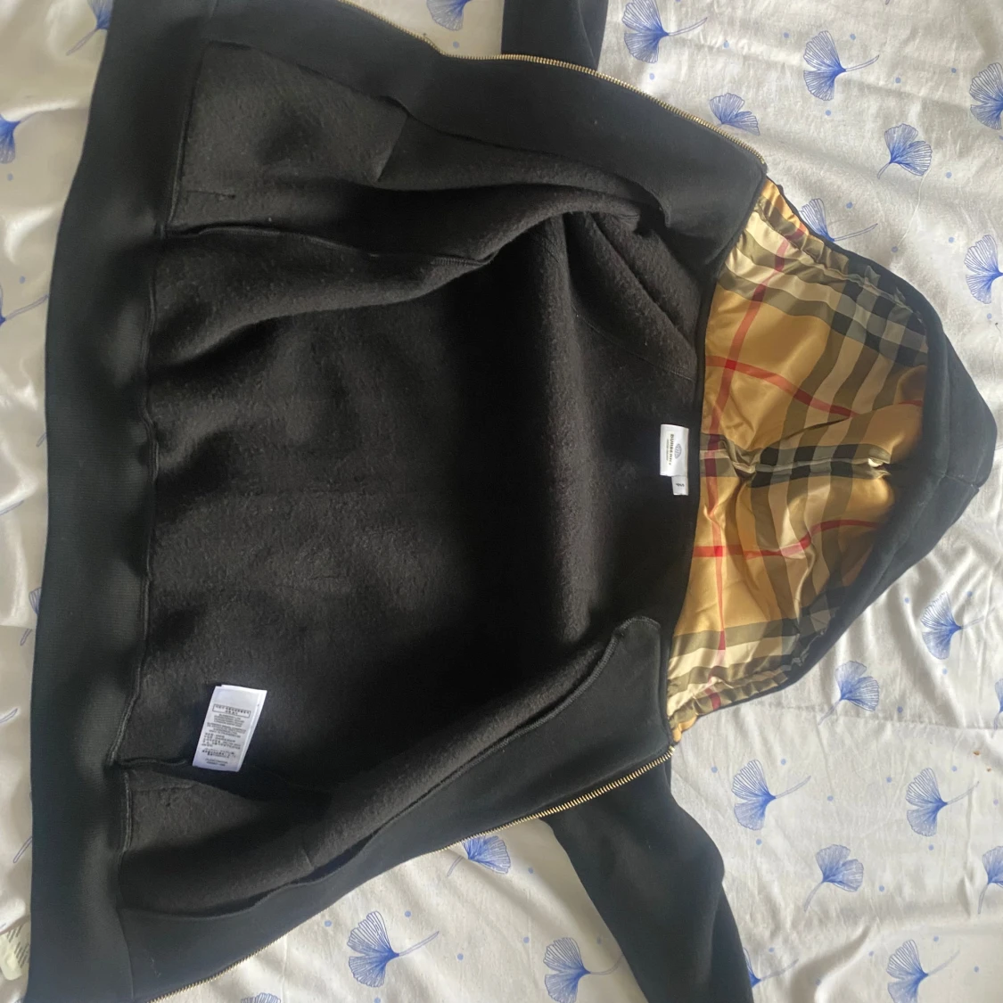 Svart hoodie med dragkedja från Burberry - 3