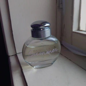 Burberry Summer parfym - Burberry Summer parfym 50ml. Använd lite