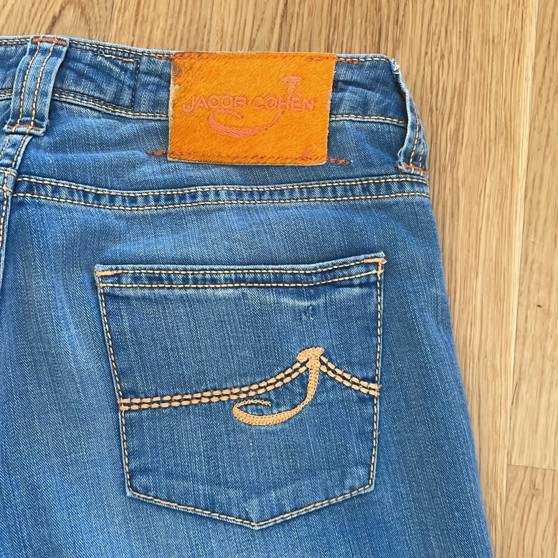 Blå jeans från Jacob Cohën - 1