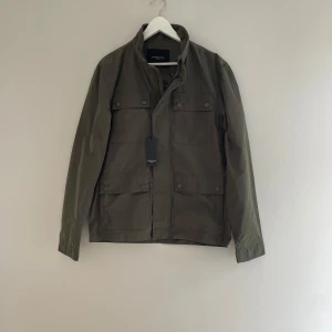Lawrence grey jacka (field)// NY - SEK-749kr | skick: Ny med tags | Nypris~220kr | Storlek: Small | Hör av dig vid frågor// SF