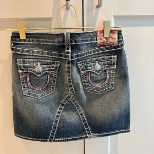 True Religion jeanskjol - True Religion jeans kjol.
