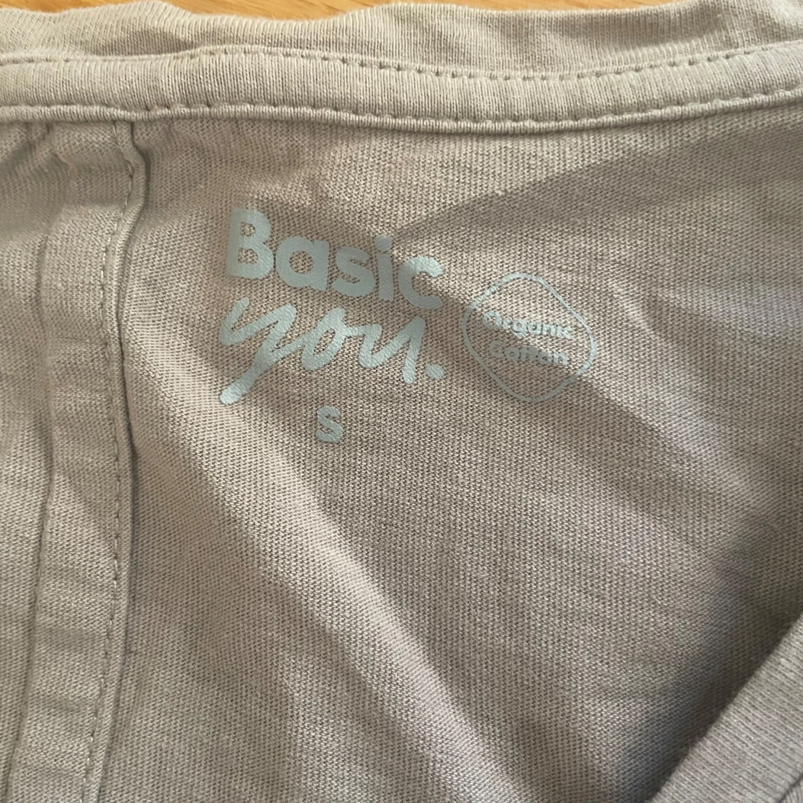 beige basic t-shirt från Basic You - 1