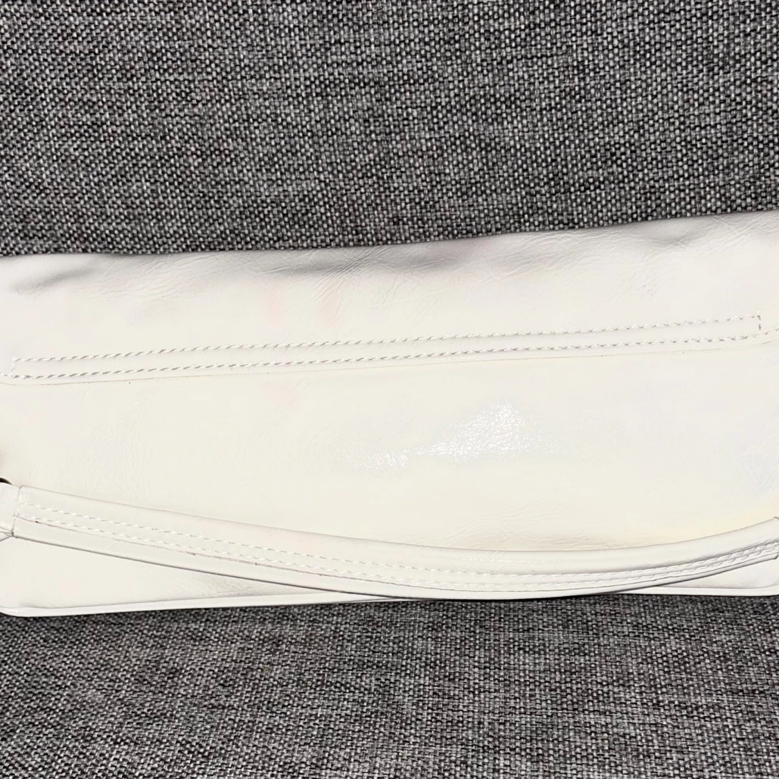 Vit axelväska från Fiorelli - 1