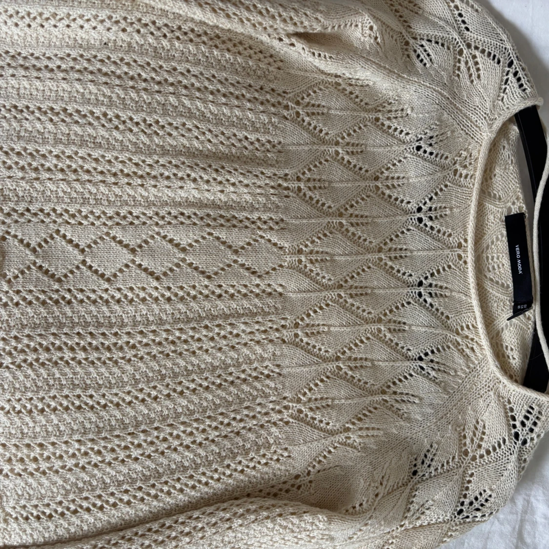Beige stickad tröja från Vero Moda - 2