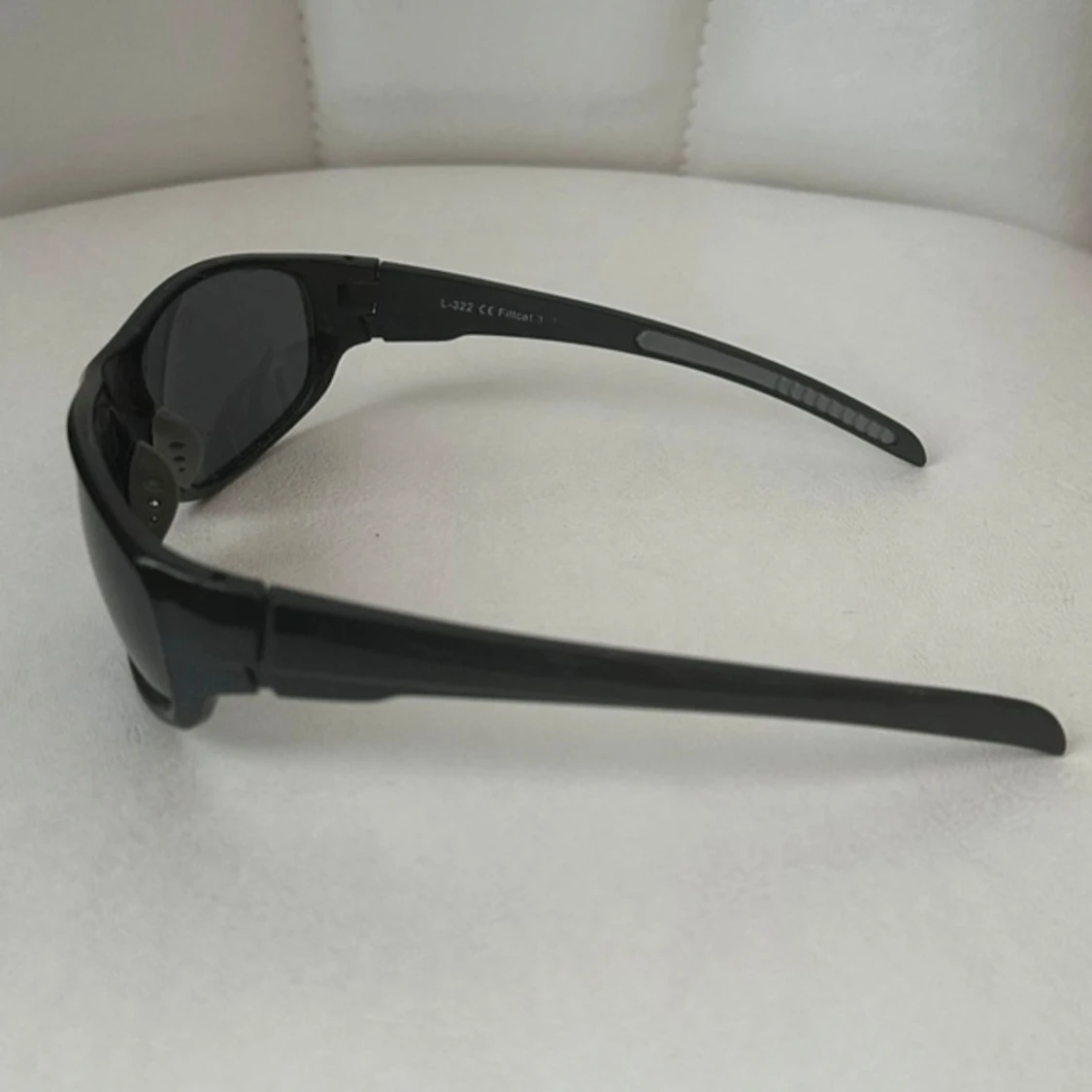 Svarta sportiga solglasögon - 1