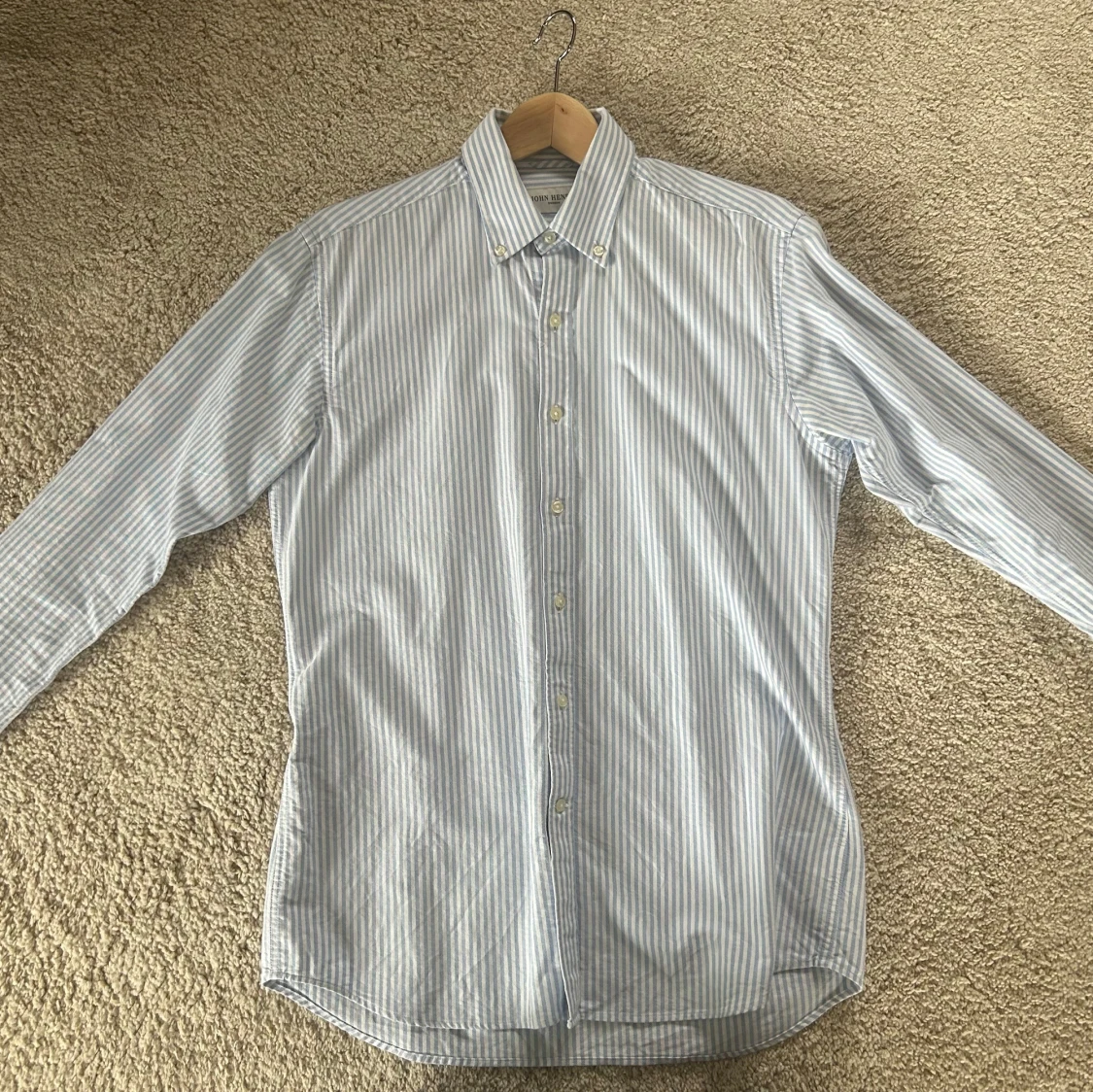 Blå & Vit Randig Casual Fit Oxfordskjorta - 1