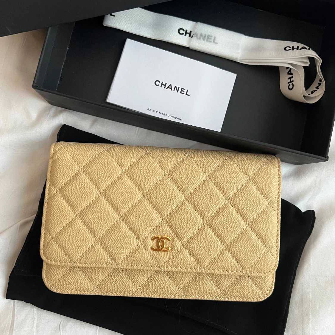 Butter yellow quiltad axelväska