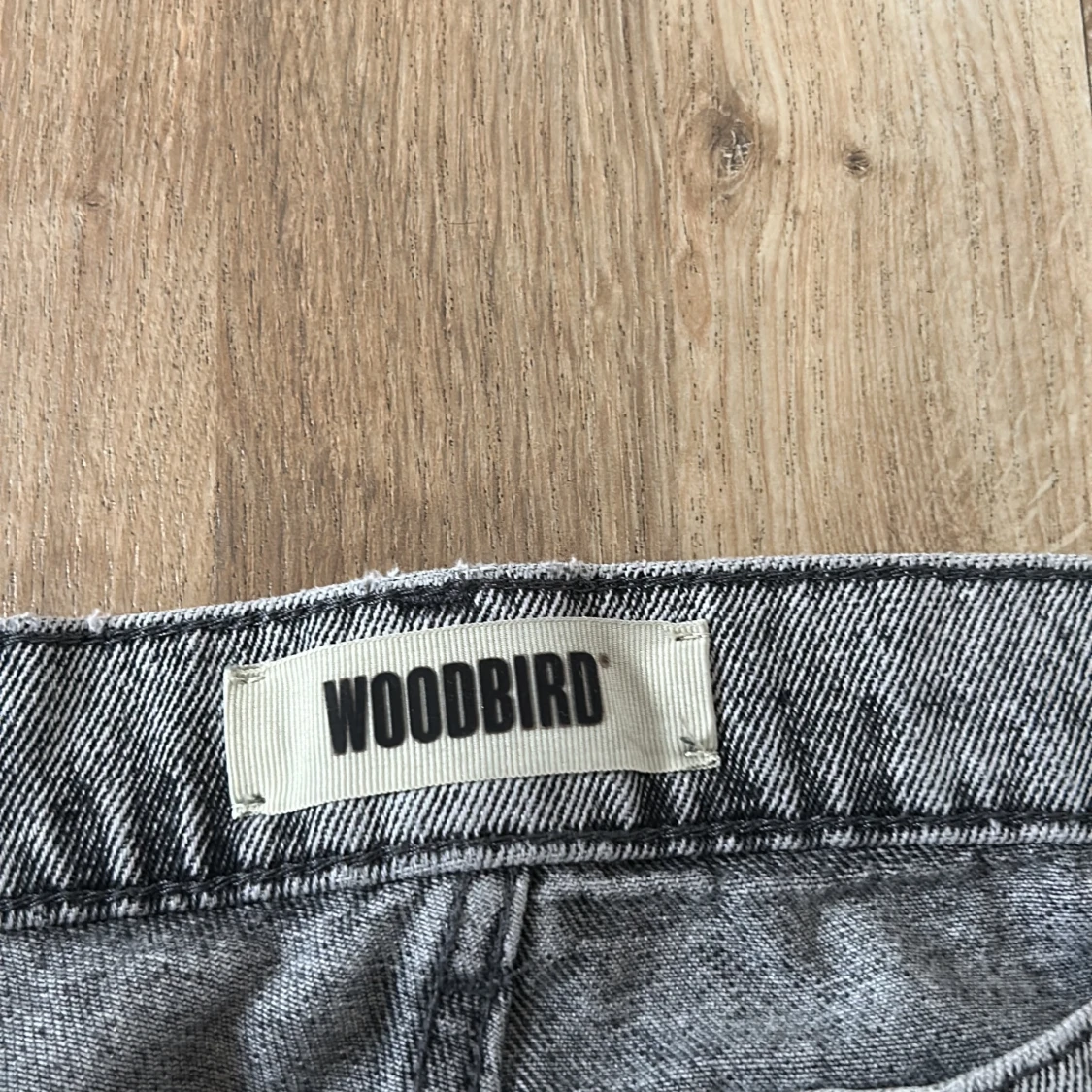Grå jeans från Woodbird - 2