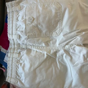 Vita shorts från Polo Ralph Lauren - Snygga vita shorts från Polo Ralph knappast använda