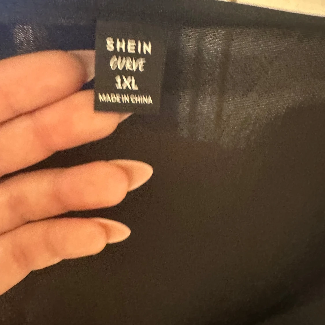 Svart omlottopp från SHEIN Curve - 3