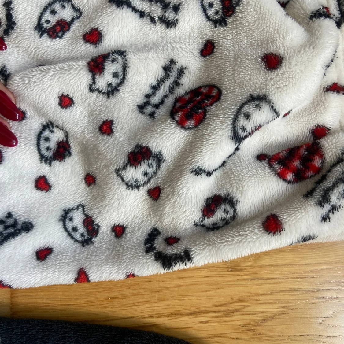 Två par Hello Kitty pyjamas byxor, svart & vit - 1