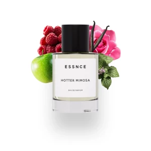 ESSNCE Hotter Mimosa Eau de Parfum - Hotter Mimosa från ESSNCE som endast är testad 2-3 sprut. En fräsch och fruktig parfym med toppnoter av svarta vinbär, bergamott, mandarin, päron och grönt äpple. Hjärtat har hallon, ros, neroli och jasmin, medan basen bjuder på patchouli, mysk, amber och vanilj. 