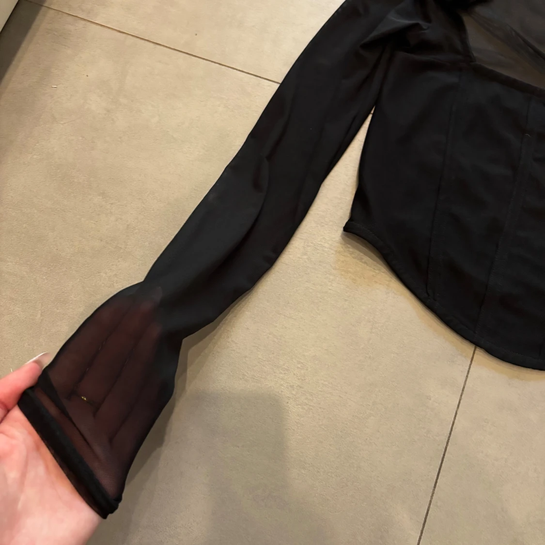 Svart mesh korsett-topp - 1