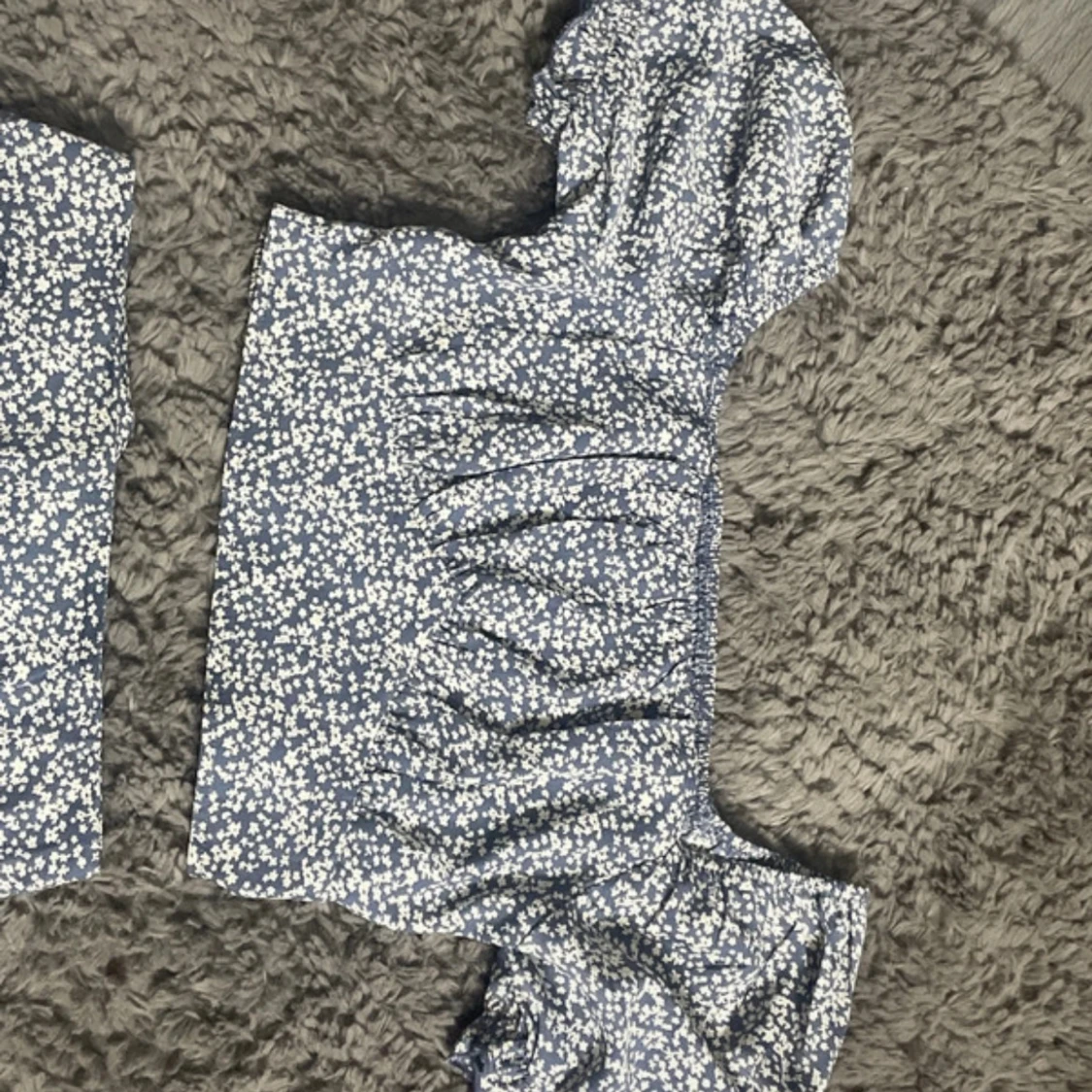 Blommig blå kjol och topp  - 1