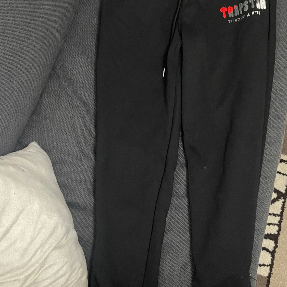 Svart hoodie  Trapstar  - 2