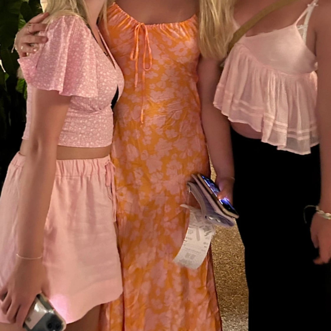 Blommig långklänning med snörning - 1