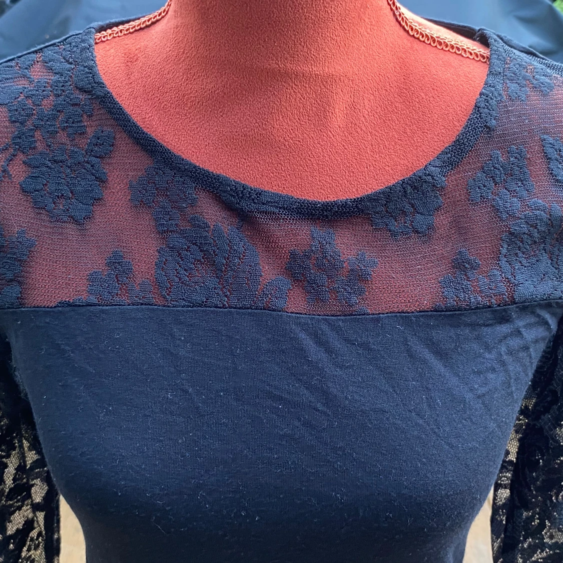 Svart långärmad topp med spets Lindex S - 1