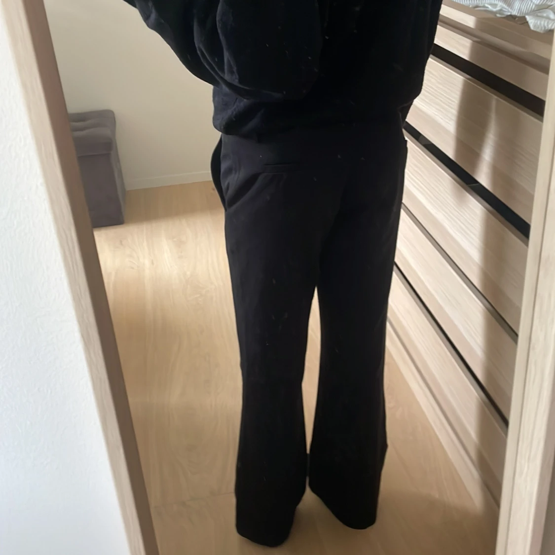 Svarta kostymbyxor från Lindex  - 1