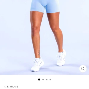 Dfyne impact shorts - Supersnygga ljusblåa shorts som tyvärr är för små för mig, köpta på plock men endast använda två gånger🩵