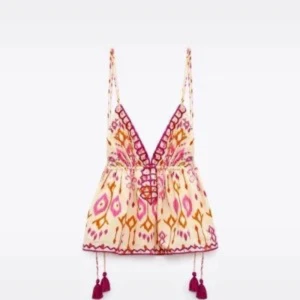 Skitsnygg topp - Säljer denna skitsnygga toppen från Zara